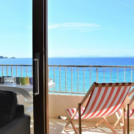 Studio Sur Plage Cavaliere Avec Terrasse, 1Er Etage, 2 Couchages - Fr-1-251-80 เลอลาวองดูว์ ภายนอก รูปภาพ